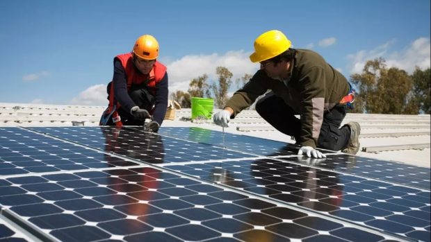 solar installer